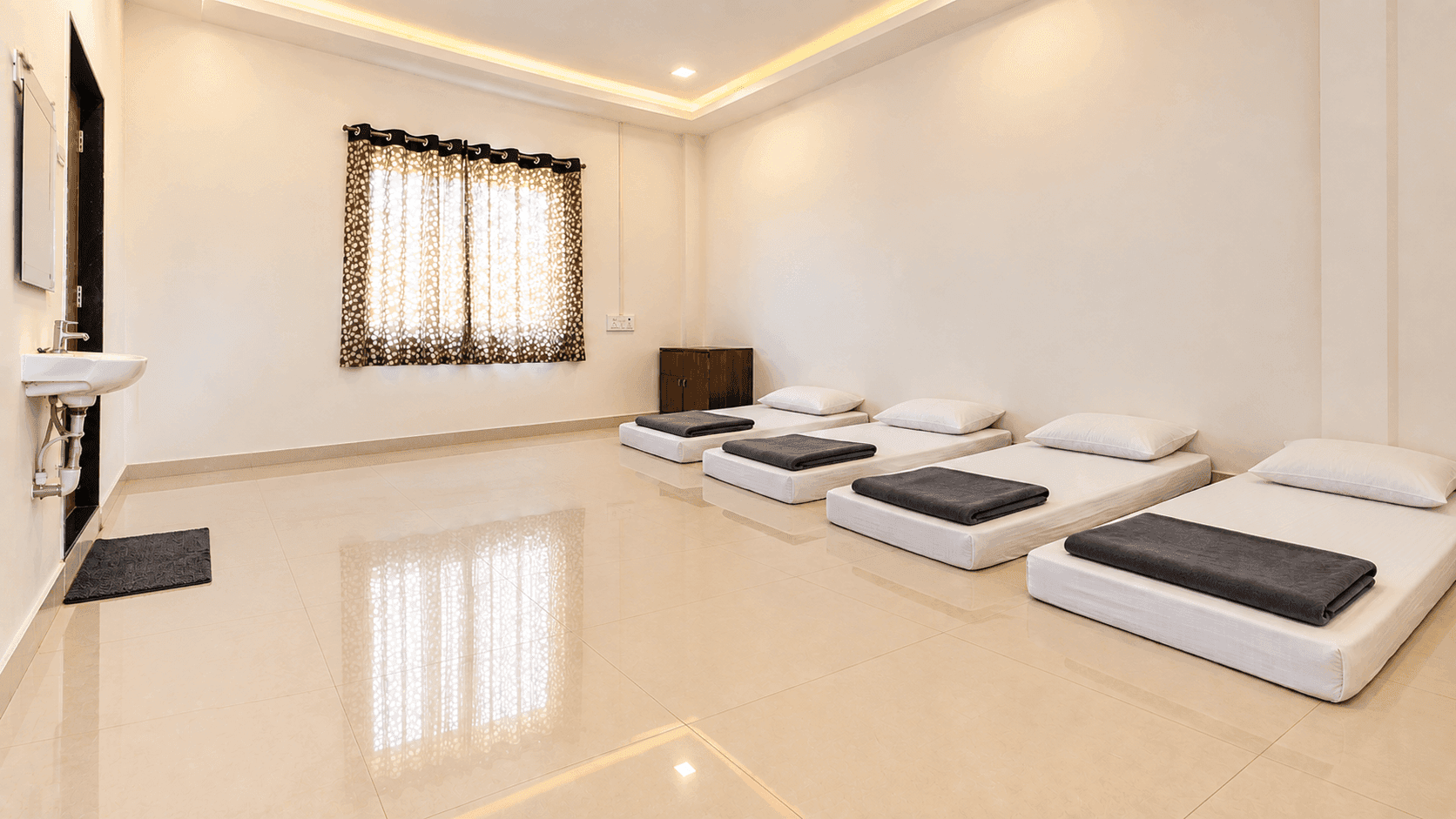Large group dormitory accommodating up to 50 pilgrims